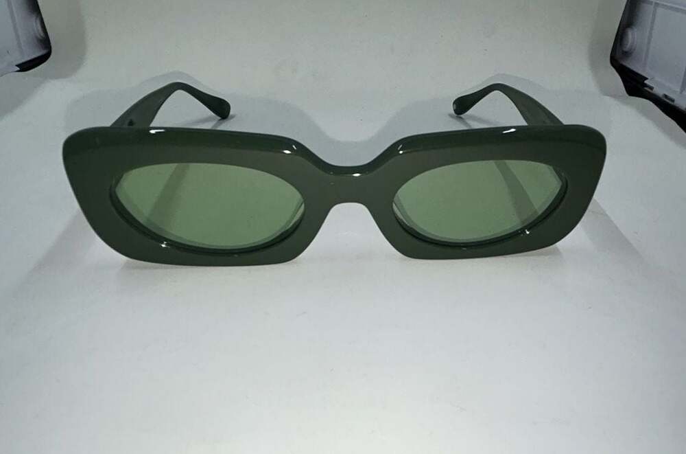 Alyssa Coscarelli x Aperçu Crocodile Sunglasses in Green